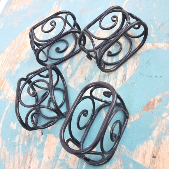 4 Napkin Rings Serveware Dining Essentials Metal - Picture 1 of 9